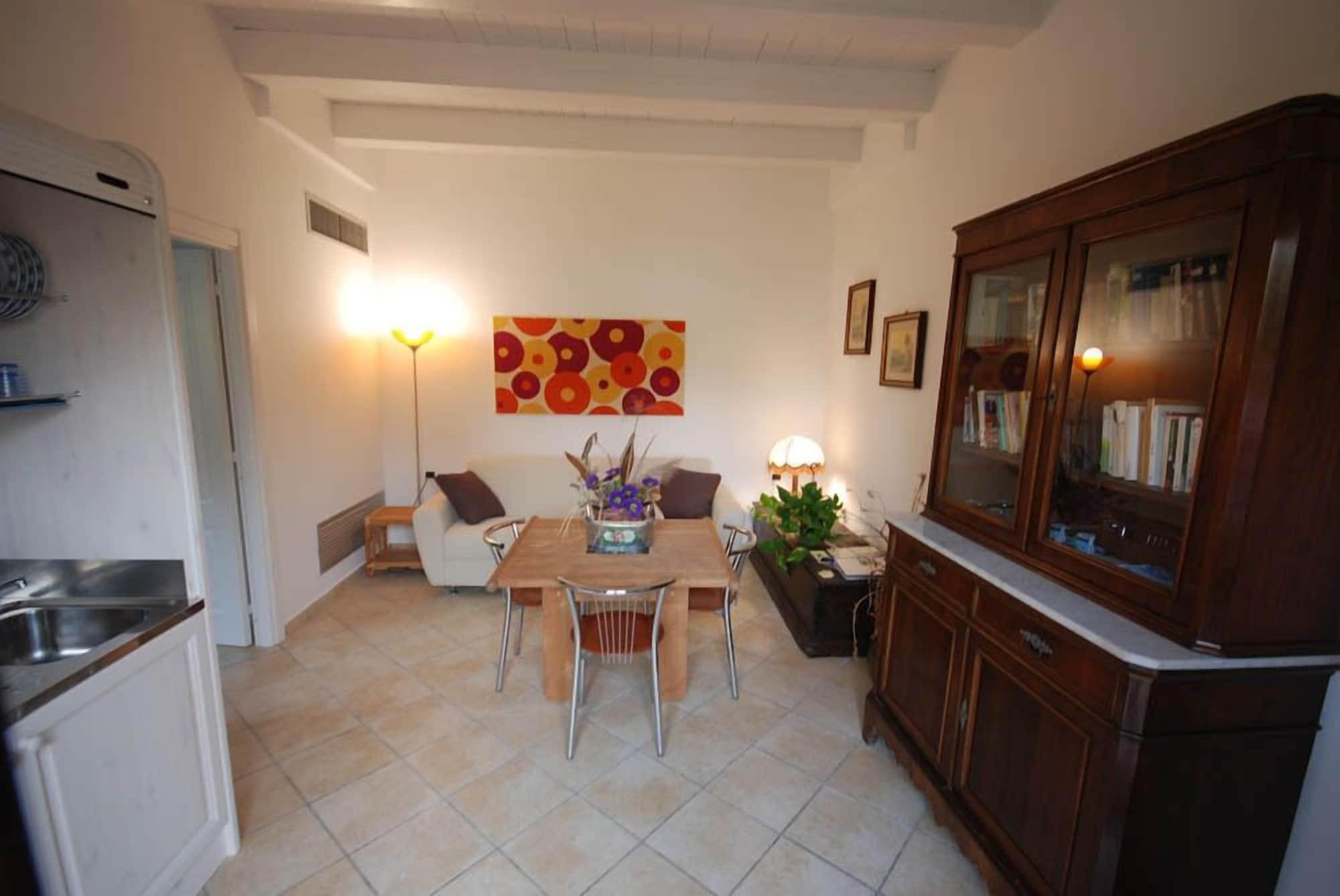 Aparthotel La Rosa Sul Mare
