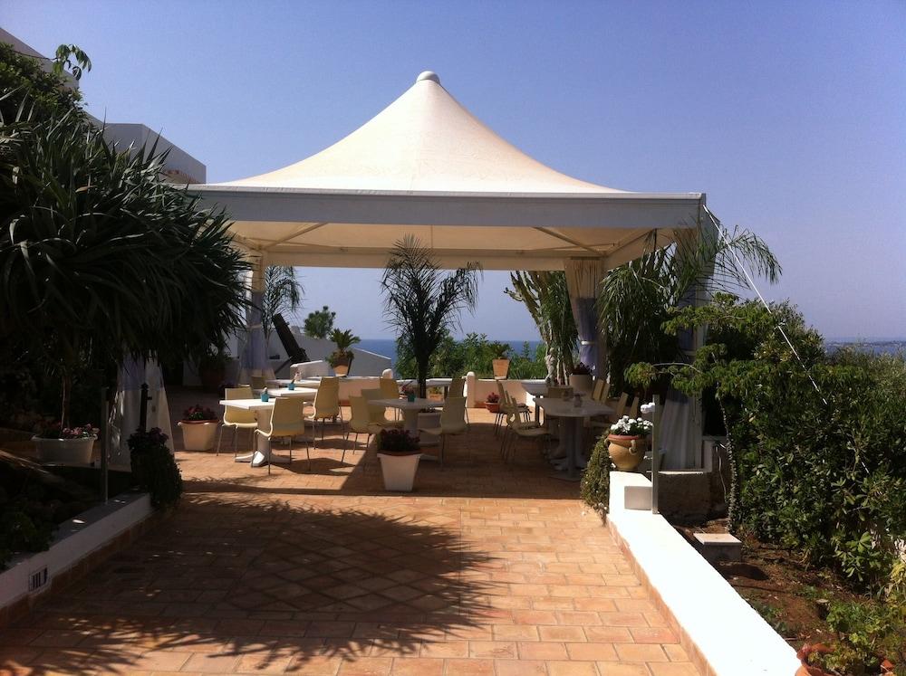 Aparthotel La Rosa Sul Mare